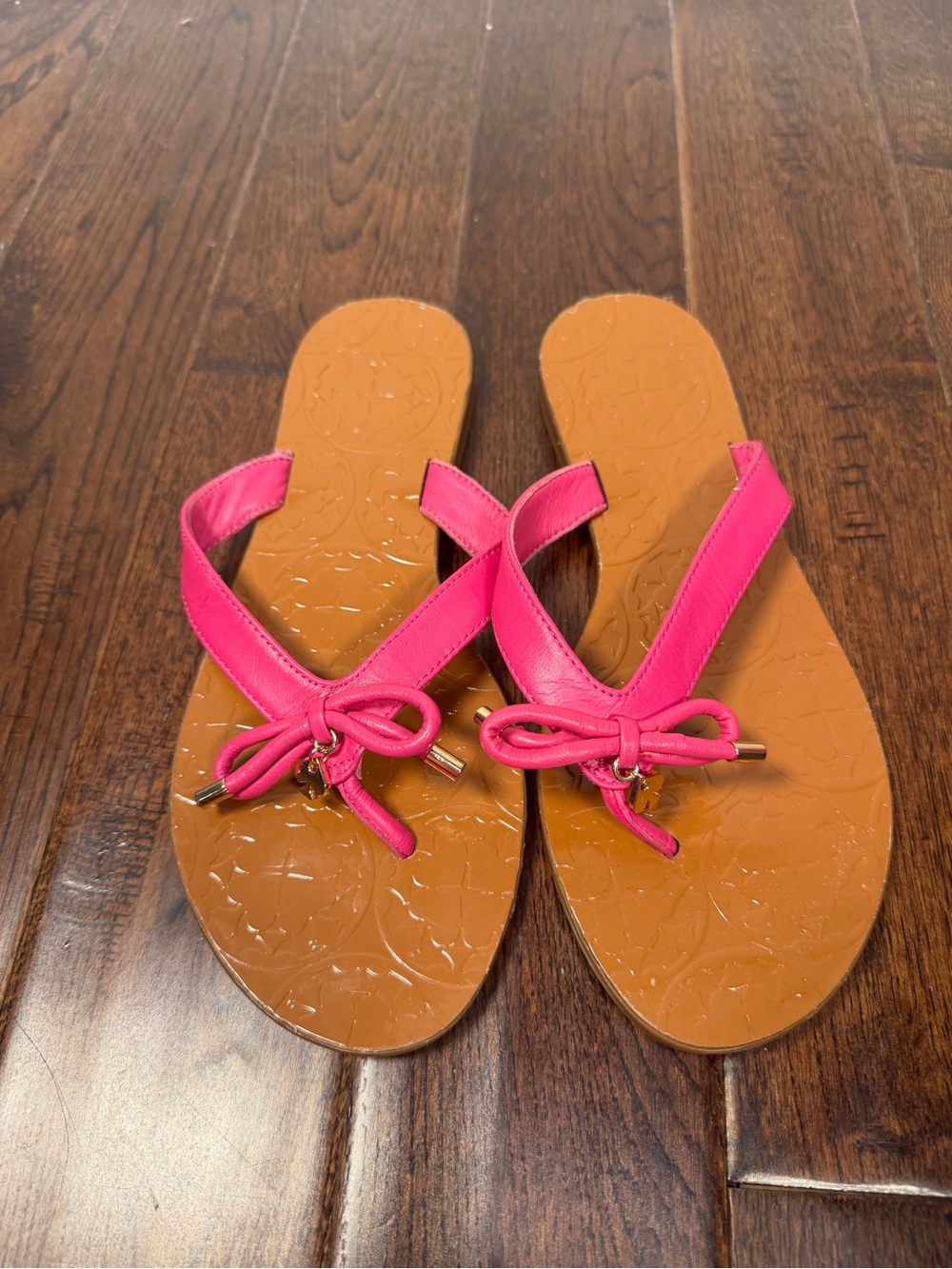 Kate Spade Pink Leather Bow Flip Flop Sandals Gold Charm 6
